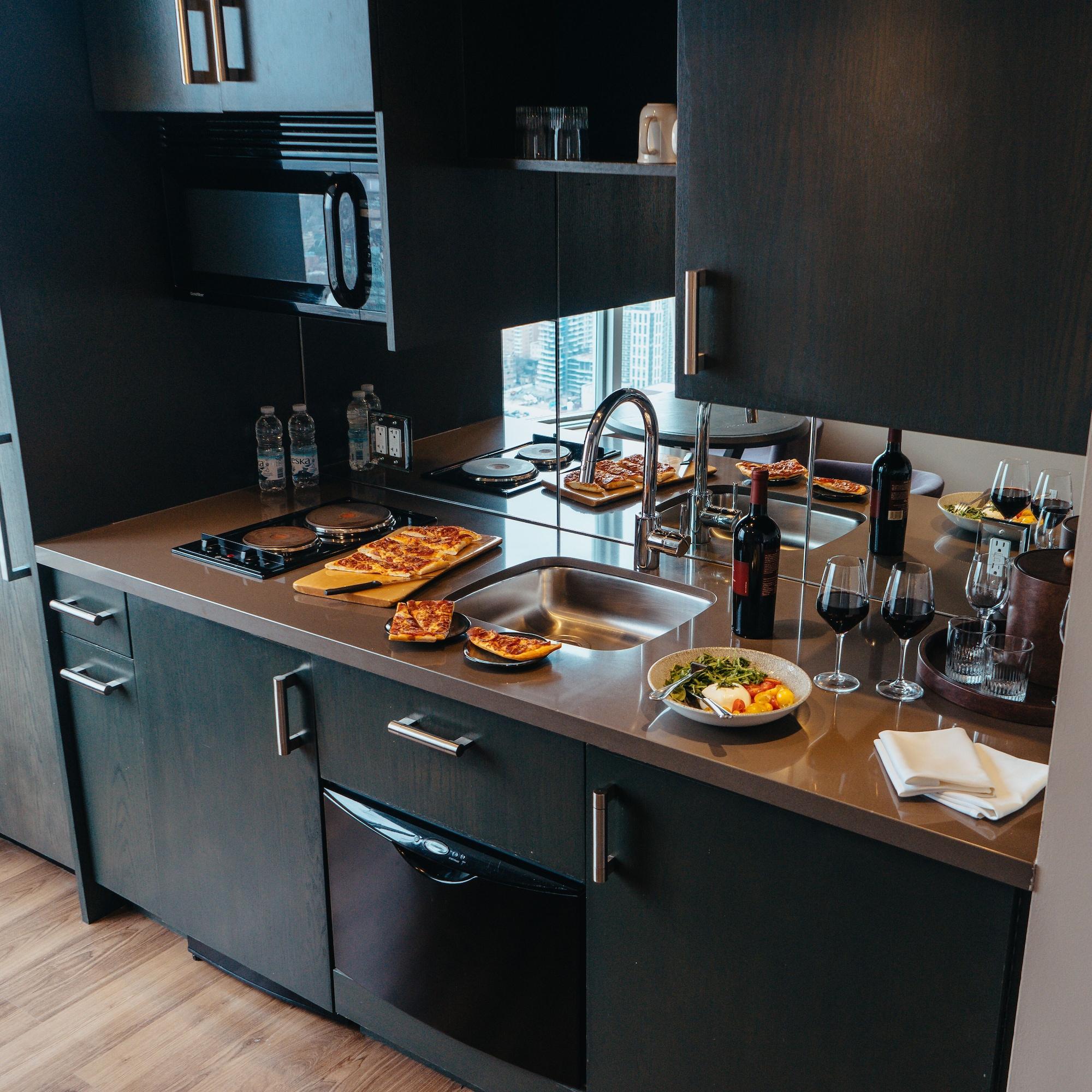 One King West Hotel And Residence Торонто Екстериор снимка