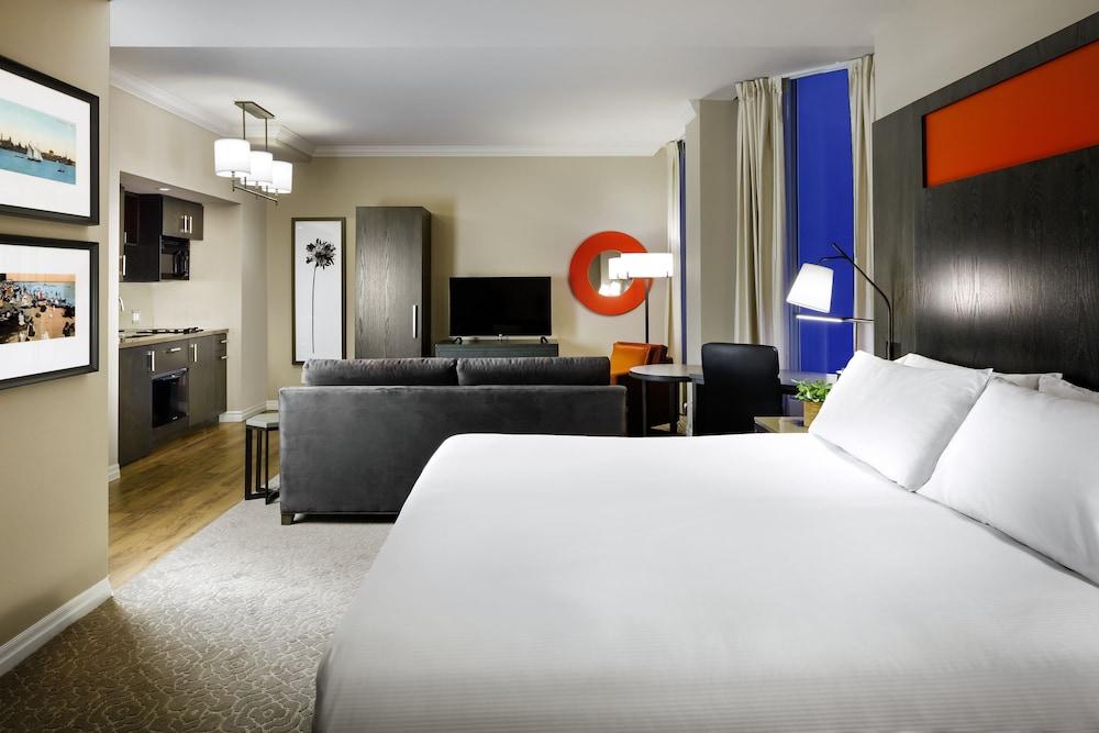 One King West Hotel And Residence Торонто Екстериор снимка